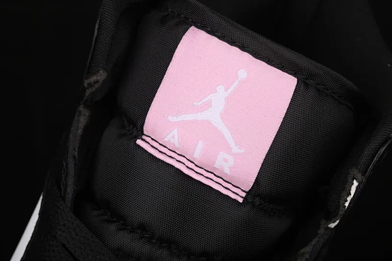 All categories Air Jordan Jordan series basketball shoes Air Jordan 1 Mid Air Jordan 1 Mid GS AJ1 Joe 1 China Pink White Panda 555112-103